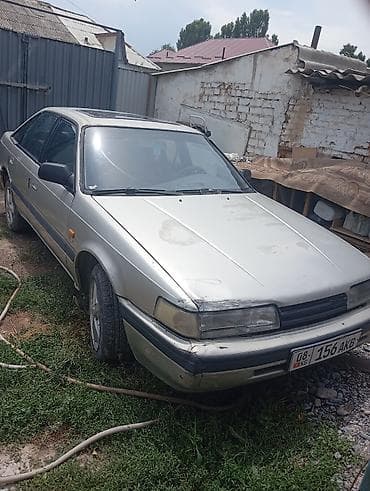 Унаа: Mazda 626: 1991 г., 2 л, Кол менен иштөөчү, Бензин, Хетчбек — 1