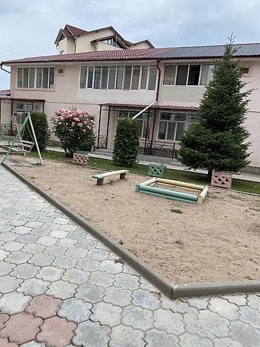 2 комнатая квартира: Квартира в ухоженной закрытой территорией. - Дом 3–4 этажа — 2