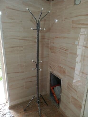 вешилка бу: Вешалка напольная из металла
местного производства — 1