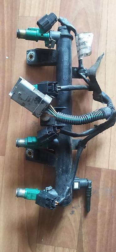 Форсунка Peugeot 2006 г., Оригинал at lalafo.kg Форсунка Peugeot 2006 г., Оригинал