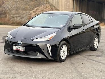 цены на автомобили в бишкеке: Toyota Prius: 2020 г., 1.8 л, Автомат, Гибрид, Хэтчбэк — 4