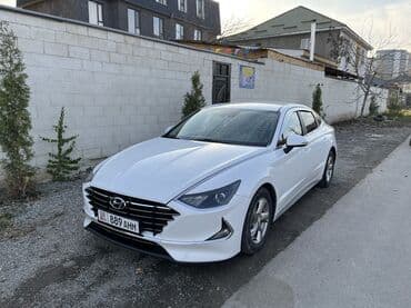 Hyundai Sonata: 2019 г., 2 л, Автомат, Бензиновая, Седан