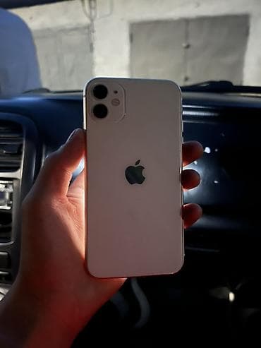 16 max: IPhone 11, Б/у, 128 ГБ, Белый, 71 % — 1