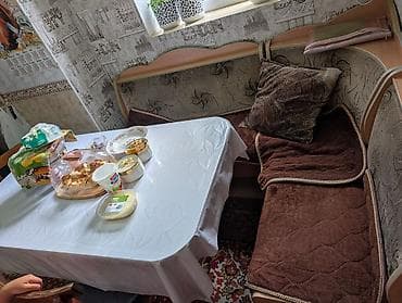 Мебельные гарнитуры: Кухонный уголок с обеденным столом - Комплектация: угловая мягкая — 1