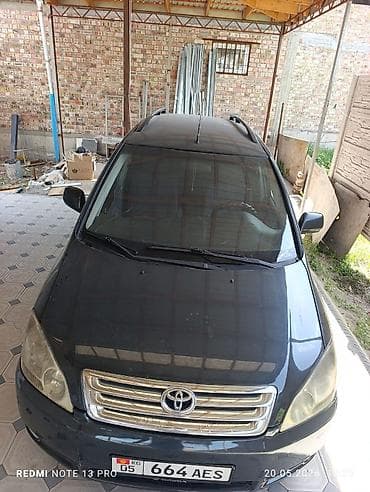 corolla: Toyota Avensis Verso: 2002 г., 2 л, Автомат, Бензин, Минивэн — 2