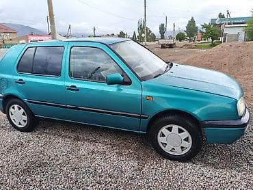 бар авто: Volkswagen Golf: 1993 г., 1.8 л, Кол менен иштөөчү, Бензин, Хетчбек — 3