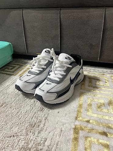 Мырзалардын бут кийими: Эркектердин кроссовкасы, 42, Nike, Жаңы, түсү - Ак, Өзү алып кетүү — 3