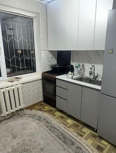 4 комната квартира: 2 комнаты, 49 м², 4 мкр 104 серия, 4 этаж, Косметический ремонт — 1