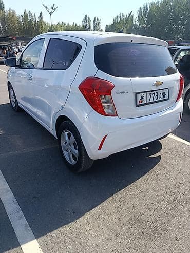 audi tt: Chevrolet Spark: 2018 г., 1 л, Вариатор, Бензин, Хэтчбэк — 5