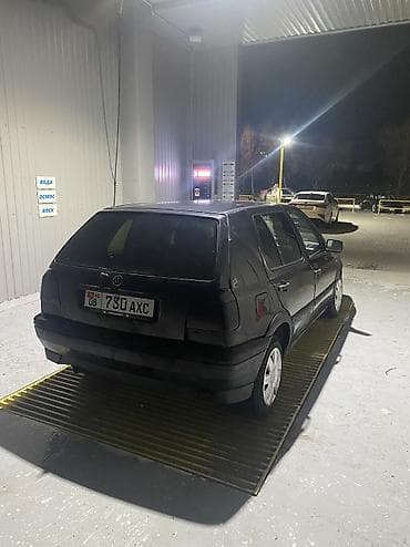 work kiwami: Volkswagen Golf: 1994 г., 1.6 л, Механика, Бензин, Хэтчбэк — 4