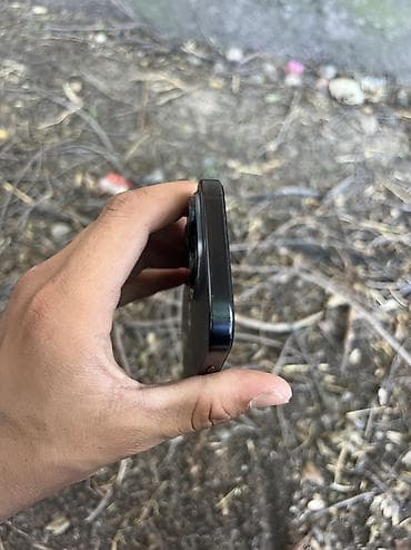 Техника и электроника: IPhone 16 Pro, Б/у, 256 ГБ, Black Titanium, Защитное стекло, Чехол, 90 % — 9