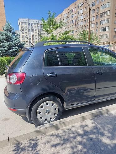prius plus: Volkswagen Golf Plus: 2008 г., 1.6 л, Механика, Бензин, Минивэн — 5