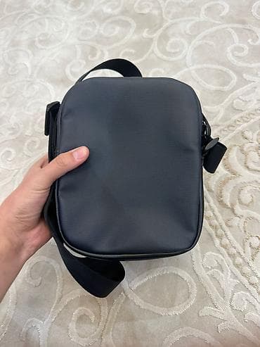 dc dc: Сумка через плечо Tommy Hilfiger. Покупал в Америке за 65$ носил месяц — 3