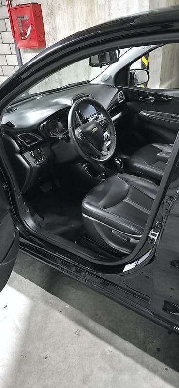 wuling mini ev: Chevrolet Spark: 2020 г., 1 л, Автомат, Бензин, Универсал — 8