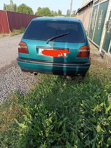 Транспорт: Volkswagen Golf: 1993 г., 1.8 л, Механика, Бензин, Хэтчбэк — 1