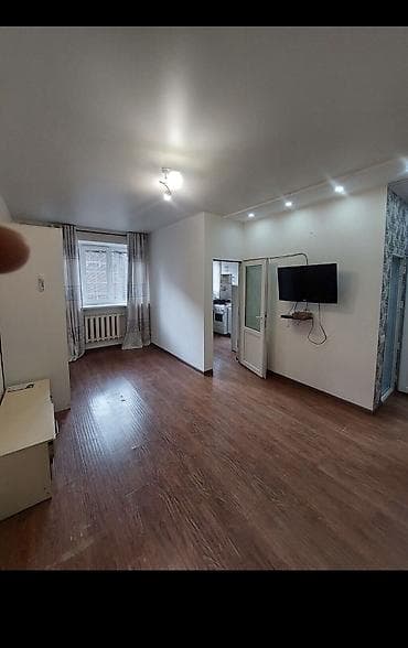 1 комната, 30 м², Хрущевка, ул. Боконбаева / Гоголя Хрущевка, 1 этаж