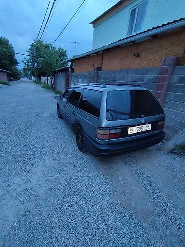 Volkswagen Passat: 1989 г., 1.8 л, Механика, Бензин, Универсал — 5