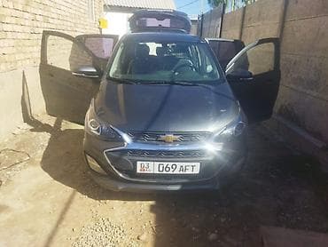 Chevrolet Spark: 2018 г., 1 л, Вариатор, Бензин, Хэтчбэк