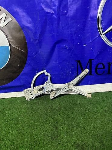 erec m8: Механизм стеклоподъемника Переднее правое Mercedes-Benz, 2000 г., Б/у, Оригинал — 1