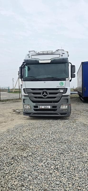 тигил: Жүк ташуучу унаа, Mercedes-Benz, Стандарт, Колдонулган — 3