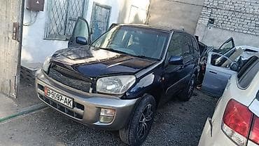 домкрат мазда: Toyota RAV4: 2001 г., 2 л, Механика, Газ, Кроссовер — 1