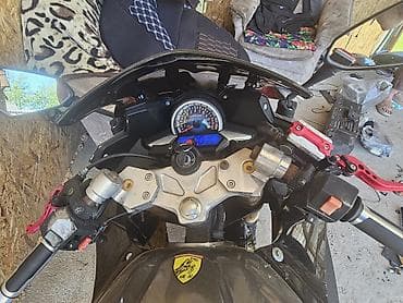 cbr 600: Спортивный мотоцикл классом «спорт-турист», с агрессивным обвесом и — 3