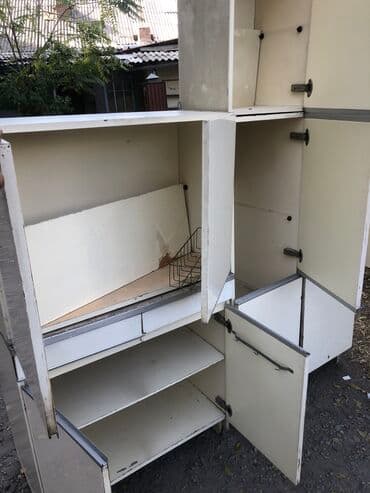 старинная кухонная мебель: Кухонный гарнитур, Б/у, цвет - Белый, Дерево, Самовывоз, Бесплатная доставка, Платная доставка — 4