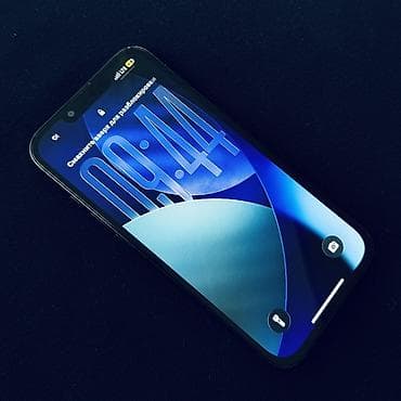 samsung 50: IPhone 13, Б/у, 256 ГБ, Midnight, Чехол, 84 % — 3