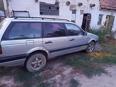 Volkswagen Passat Variant: 1992 г., Механика, Универсал