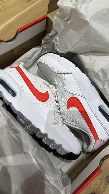 Кроссовки, 38.5, Nike, Новый, цвет - Белый, Самовывоз, Бесплатная доставка — 1