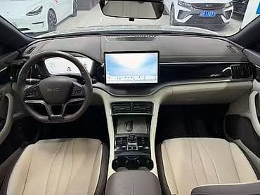 byd song plus flaship: BYD Song Plus: 2025 г., Электромобиль — 4