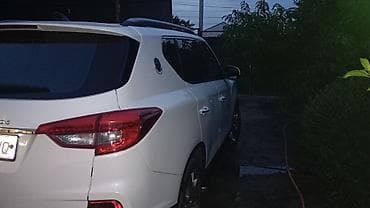 hyundai xcient: Ssangyong Rexton: 2018 г., 2.2 л, Автомат, Дизель, Внедорожник — 1