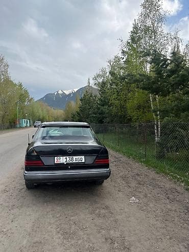 hyundai elantra авто: Mercedes-Benz E-Class: 1991 г., Седан — 3