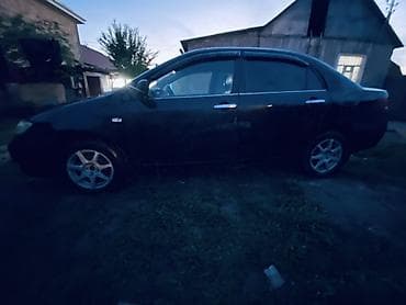 m111 2 2: Седан черного цвета. Кузов 4‑дверный, компактного класса — 6