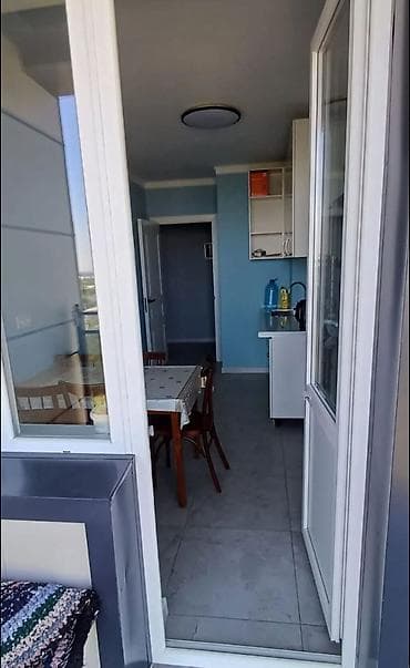 flat rent: 1 комната, С мебелью частично — 8