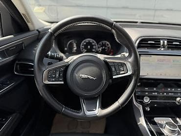 ягуар 2013: Jaguar XE: 2019 г., 2.5 л, Автомат, Бензин, Седан — 4