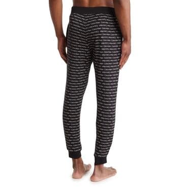 pull bear: CALVIN KLEIN. Обновите свою повседневную одежду в этих джоггерах — 2