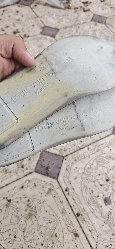 спорти: Мужские кроссовки, 41, Louis Vuitton, Б/у, цвет - Черный, Платная доставка — 9