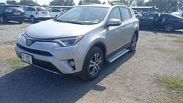 mini jack: Toyota RAV4: 2017 г., Вариатор, Гибрид, Кроссовер — 2