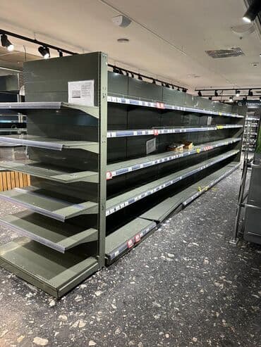 оборудование для бутика: Витрины, стеллажи, полки торговые металлические б/у, полка магазинная — 7