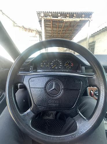 lada 2113: Mercedes-Benz W124: 1994 г., 2.8 л, Механика, Газ, Седан — 2