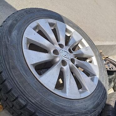 шины 215 45 17: Колеса в сборе 215 / 60 / R 17, Всесезонная, Б/у, Запаска, Легковые, Литые, отверстий - 5 — 1