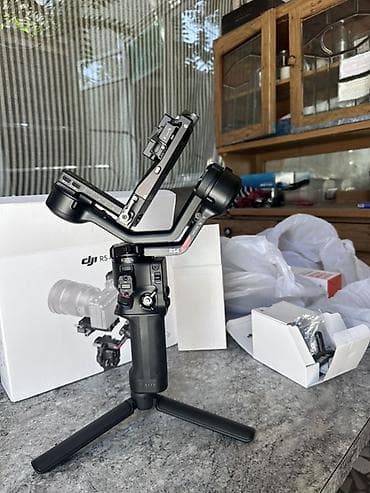 Стабилизатор для камер DJI RS 4 - Профессиональный 3-осевой ручной