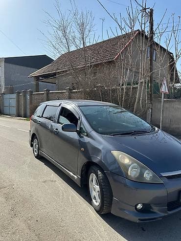 step wgn: Toyota WISH: 2003 г., Автомат, Бензин, Минивэн — 8