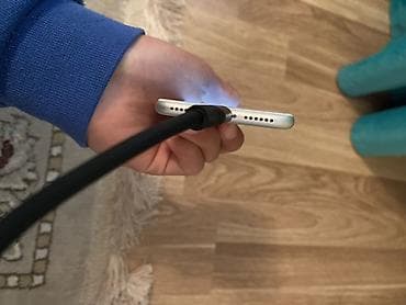 чехол для iphone 7: IPhone 7, Б/у, 128 ГБ, Серебристый, Чехол, 100 % — 10