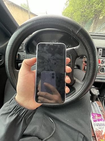 iphone xr: IPhone 11, Б/у, 64 ГБ, Защитное стекло, 78 % — 2