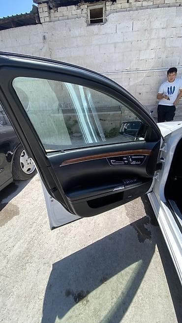 j 05: Mercedes-Benz S-Class: 2006 г., 5.5 л, Бензин, Седан — 5