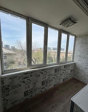Квартиры: 3 комнаты, 65 м², 105 серия, 4 этаж, Старый ремонт — 1