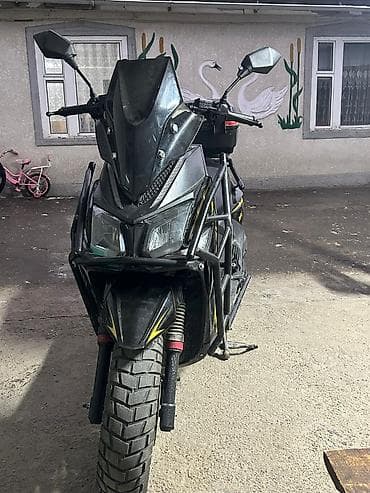 электрондук скутер: Скутер түрү 150 куб. см, Бензин — 2