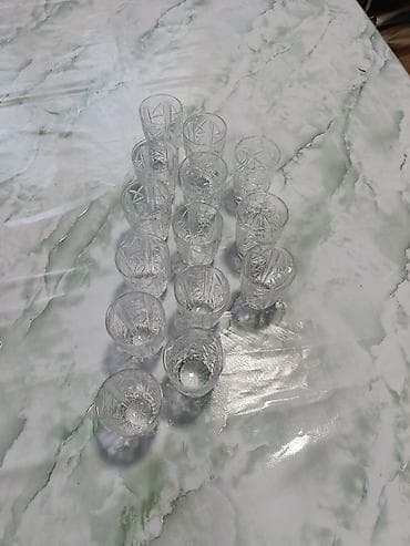Набор хрустальных рюмок,100 сом штука выполненных из прозрачного — 2